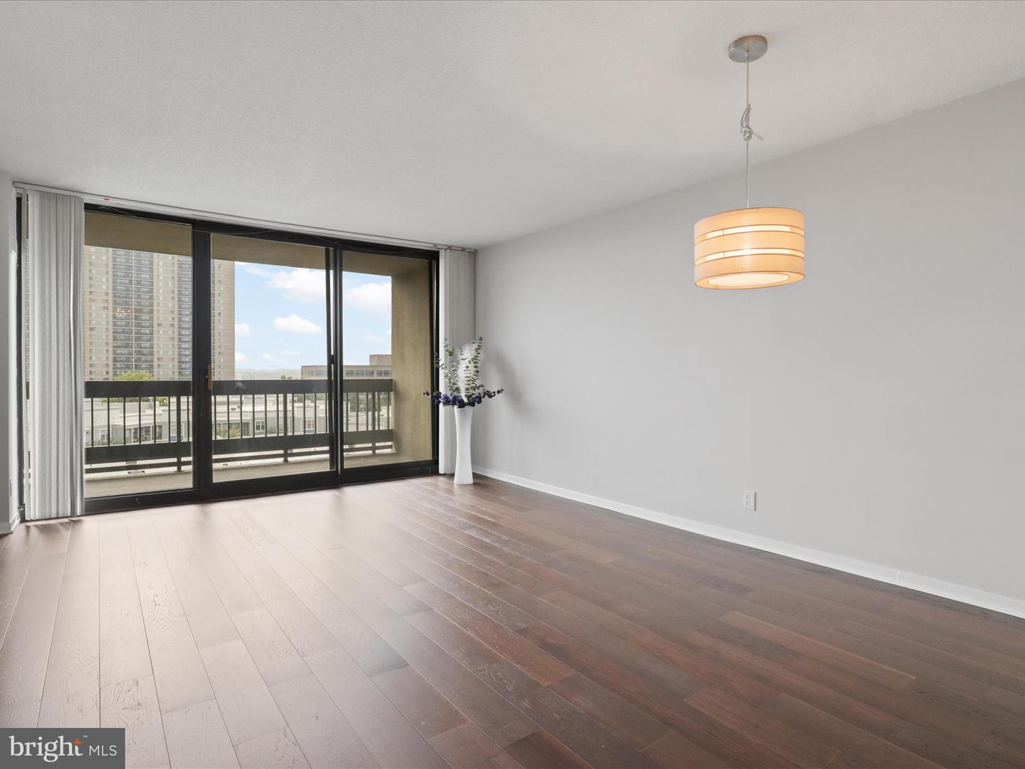 5505 SEMINARY RD #709N, FALLS CHURCH, Virginia 22041, 1 Bedroom Bedrooms, ,1 BathroomBathrooms,Residential,For sale,5505 SEMINARY RD #709N,VAFX2258874 MLS # VAFX2258874