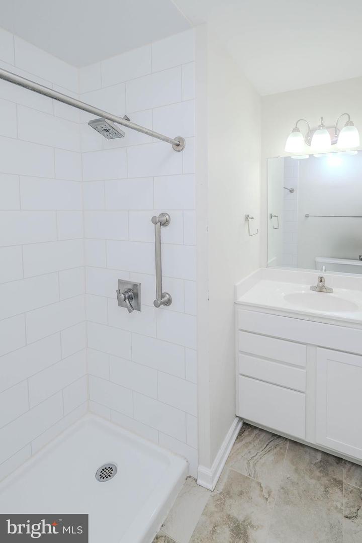 139 STEELE AVE, FRONT ROYAL, Virginia 22630, 3 Bedrooms Bedrooms, ,2 BathroomsBathrooms,Residential,For sale,139 STEELE AVE,VAWR2011868 MLS # VAWR2011868