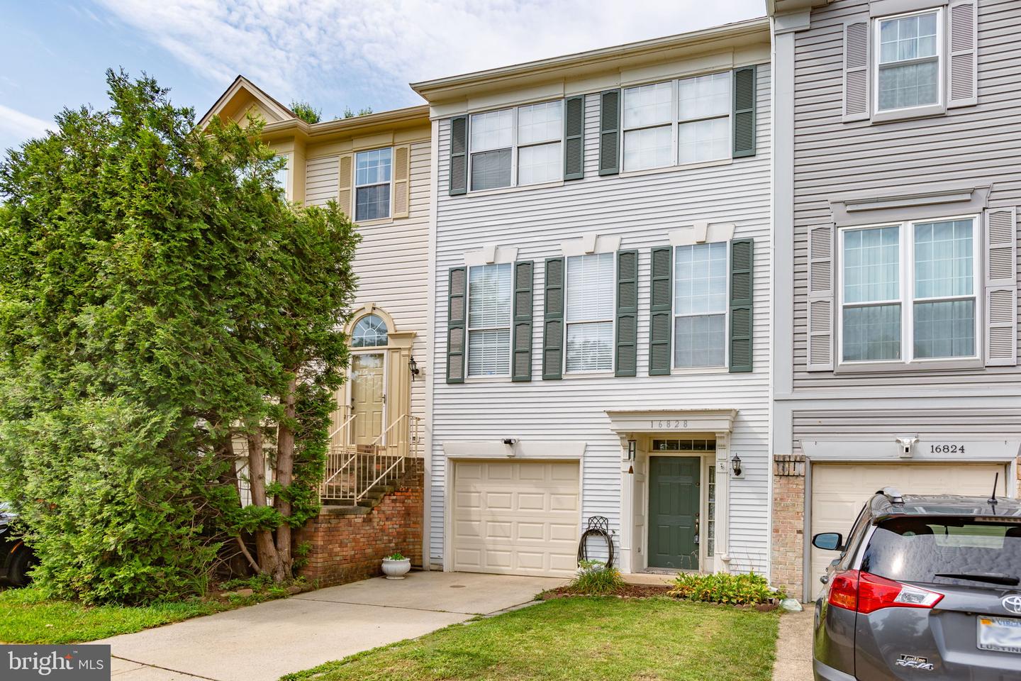 16828 MIRANDA LN, WOODBRIDGE, Virginia 22191, 3 Bedrooms Bedrooms, ,2 BathroomsBathrooms,Residential,For sale,16828 MIRANDA LN,VAPW2100560 MLS # VAPW2100560