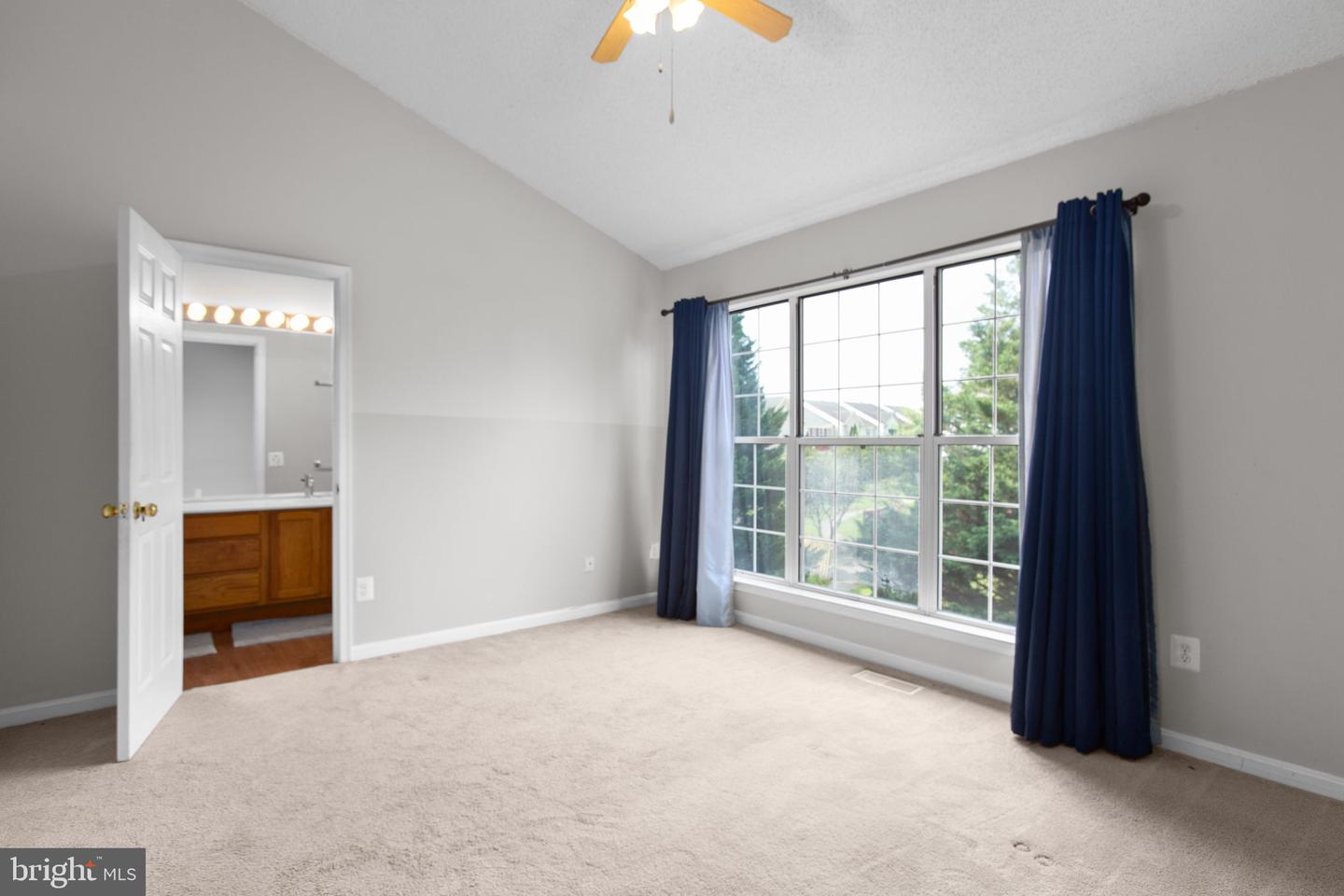 16828 MIRANDA LN, WOODBRIDGE, Virginia 22191, 3 Bedrooms Bedrooms, ,2 BathroomsBathrooms,Residential,For sale,16828 MIRANDA LN,VAPW2100560 MLS # VAPW2100560