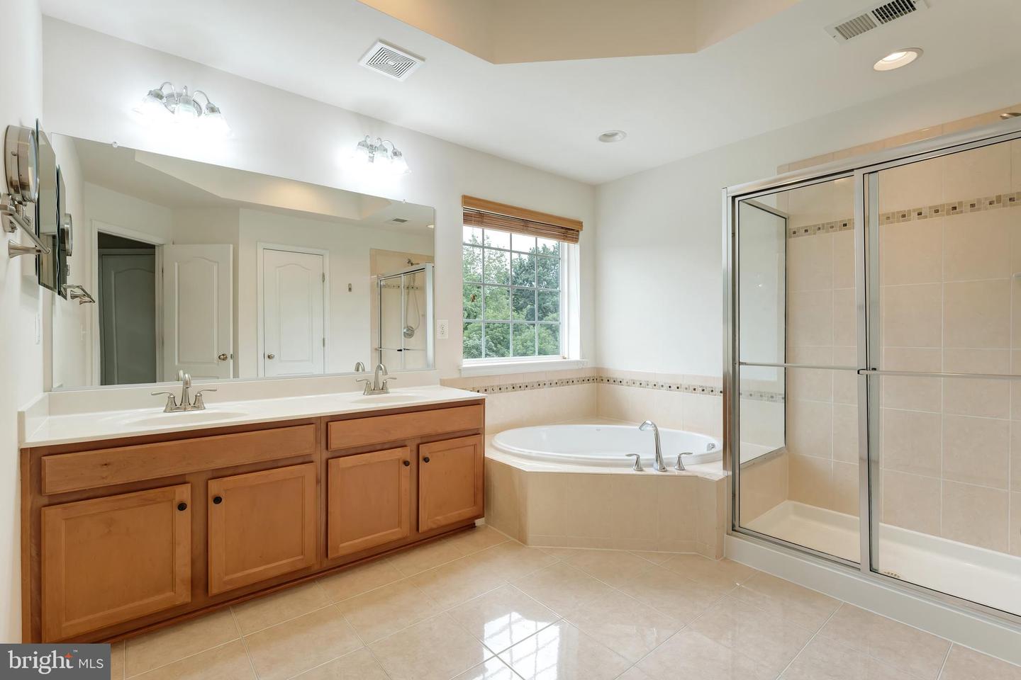 43059 PETERS CT, LEESBURG, Virginia 20176, 5 Bedrooms Bedrooms, ,4 BathroomsBathrooms,Residential,For sale,43059 PETERS CT,VALO2103744 MLS # VALO2103744