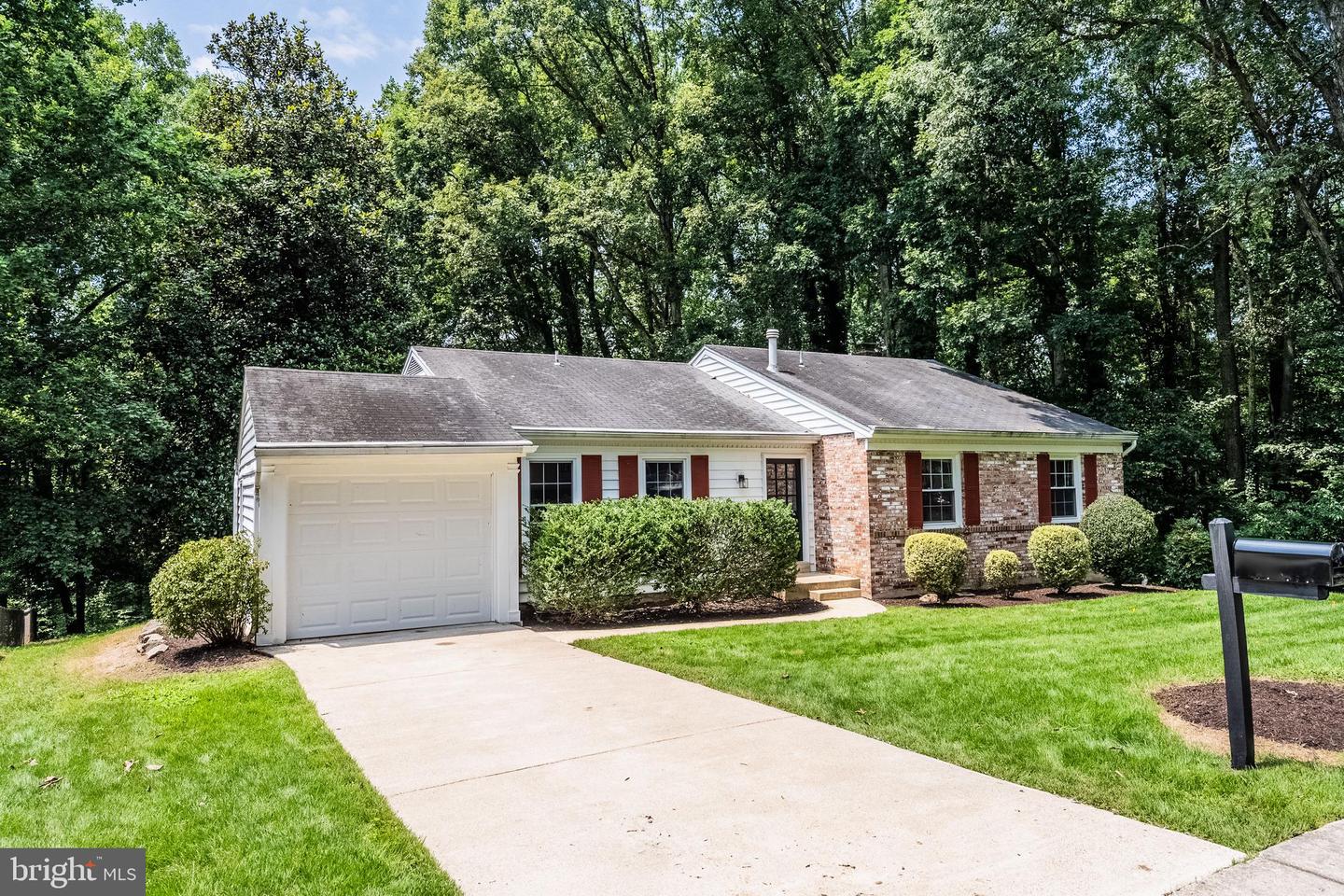 6410 WYNGATE DR, SPRINGFIELD, Virginia 22152, 6 Bedrooms Bedrooms, 15 Rooms Rooms,3 BathroomsBathrooms,Residential,For sale,6410 WYNGATE DR,VAFX2259122 MLS # VAFX2259122