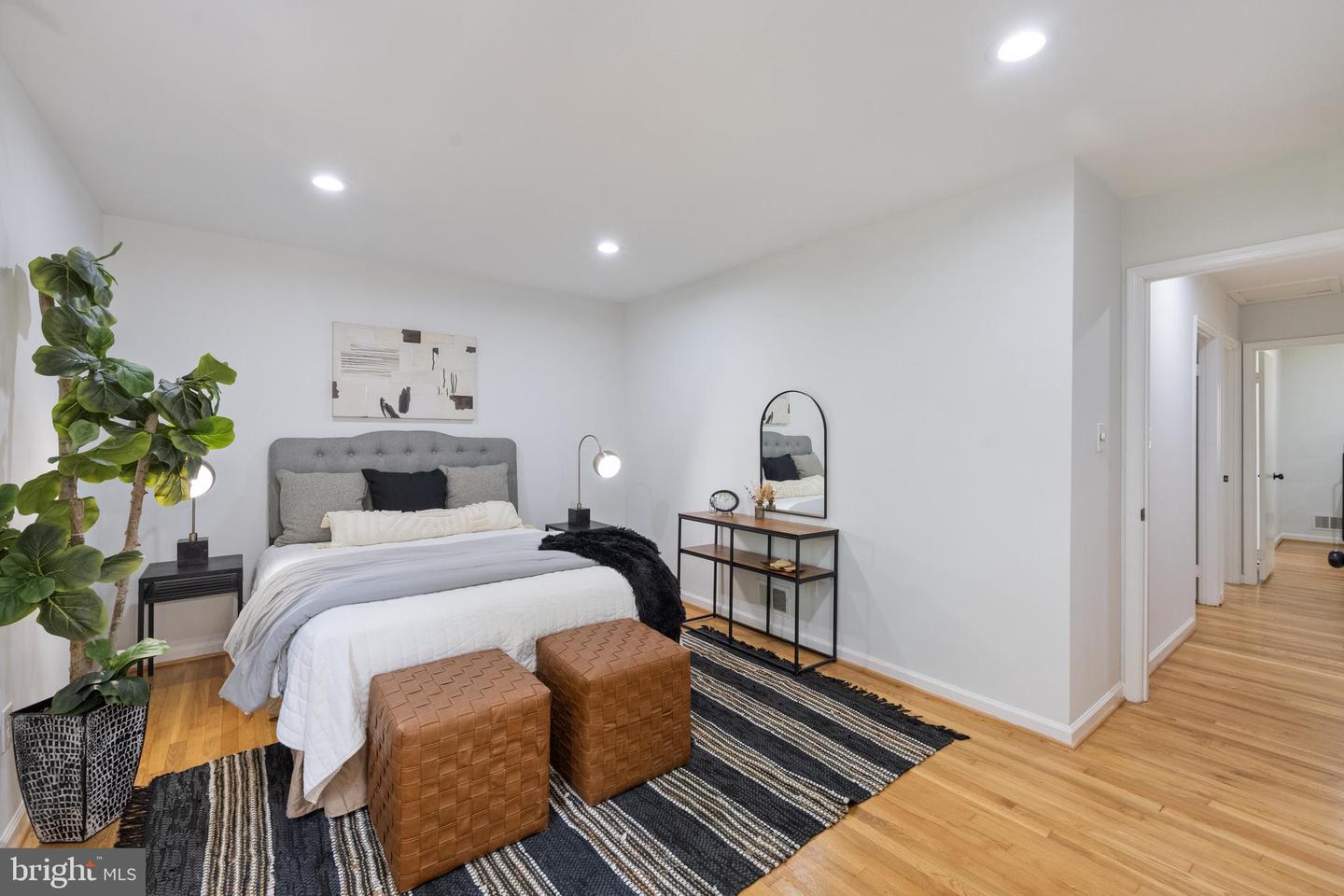 6410 WYNGATE DR, SPRINGFIELD, Virginia 22152, 6 Bedrooms Bedrooms, 15 Rooms Rooms,3 BathroomsBathrooms,Residential,For sale,6410 WYNGATE DR,VAFX2259122 MLS # VAFX2259122