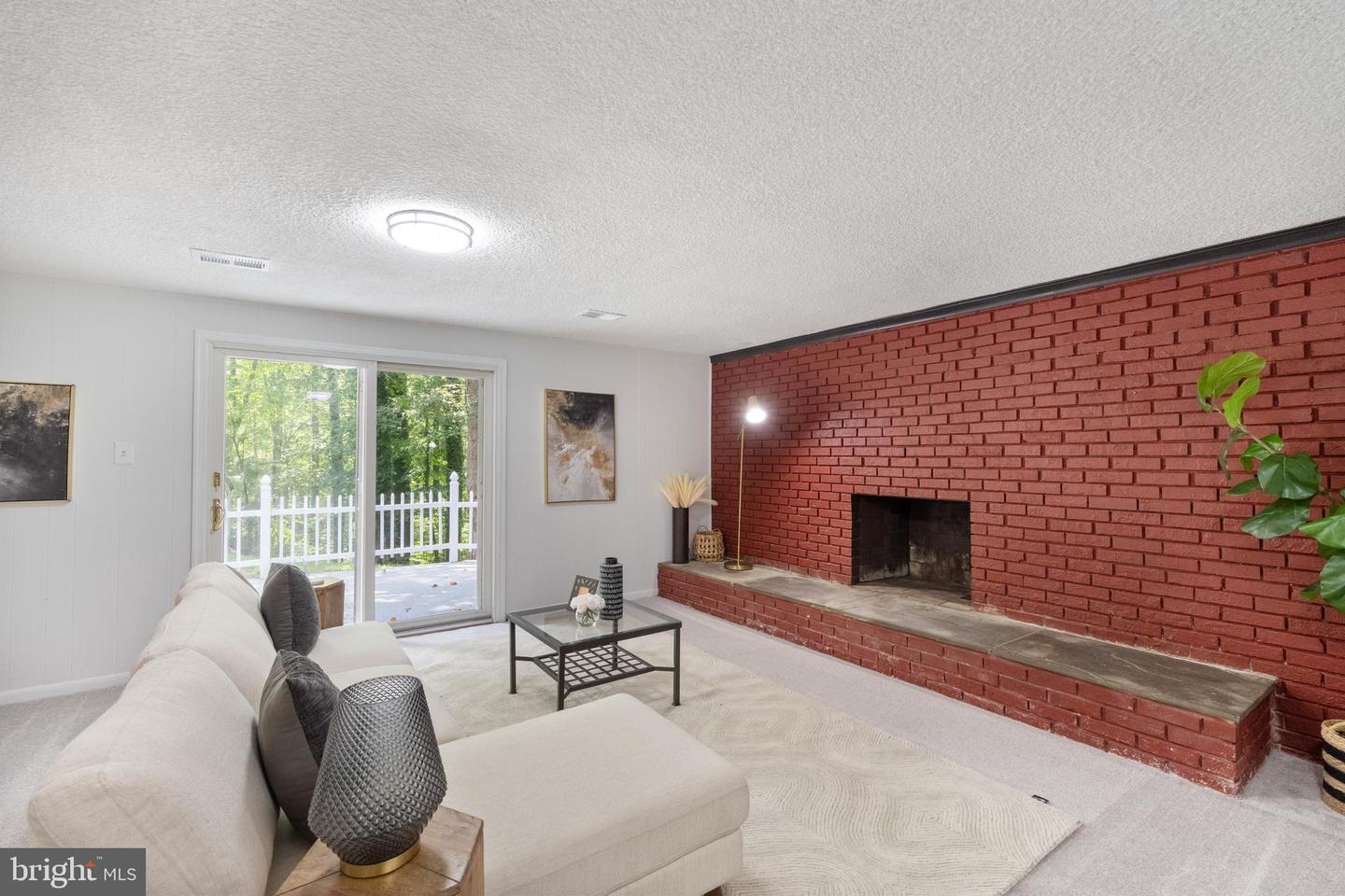 6410 WYNGATE DR, SPRINGFIELD, Virginia 22152, 6 Bedrooms Bedrooms, 15 Rooms Rooms,3 BathroomsBathrooms,Residential,For sale,6410 WYNGATE DR,VAFX2259122 MLS # VAFX2259122