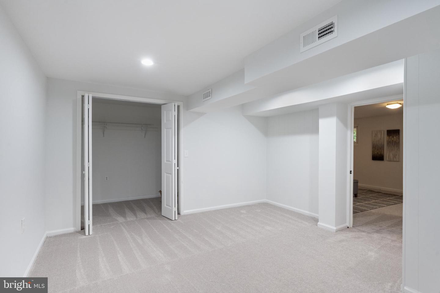 6410 WYNGATE DR, SPRINGFIELD, Virginia 22152, 6 Bedrooms Bedrooms, 15 Rooms Rooms,3 BathroomsBathrooms,Residential,For sale,6410 WYNGATE DR,VAFX2259122 MLS # VAFX2259122