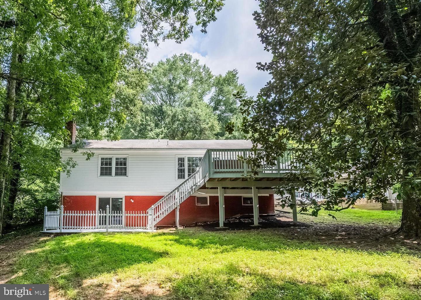 6410 WYNGATE DR, SPRINGFIELD, Virginia 22152, 6 Bedrooms Bedrooms, 15 Rooms Rooms,3 BathroomsBathrooms,Residential,For sale,6410 WYNGATE DR,VAFX2259122 MLS # VAFX2259122