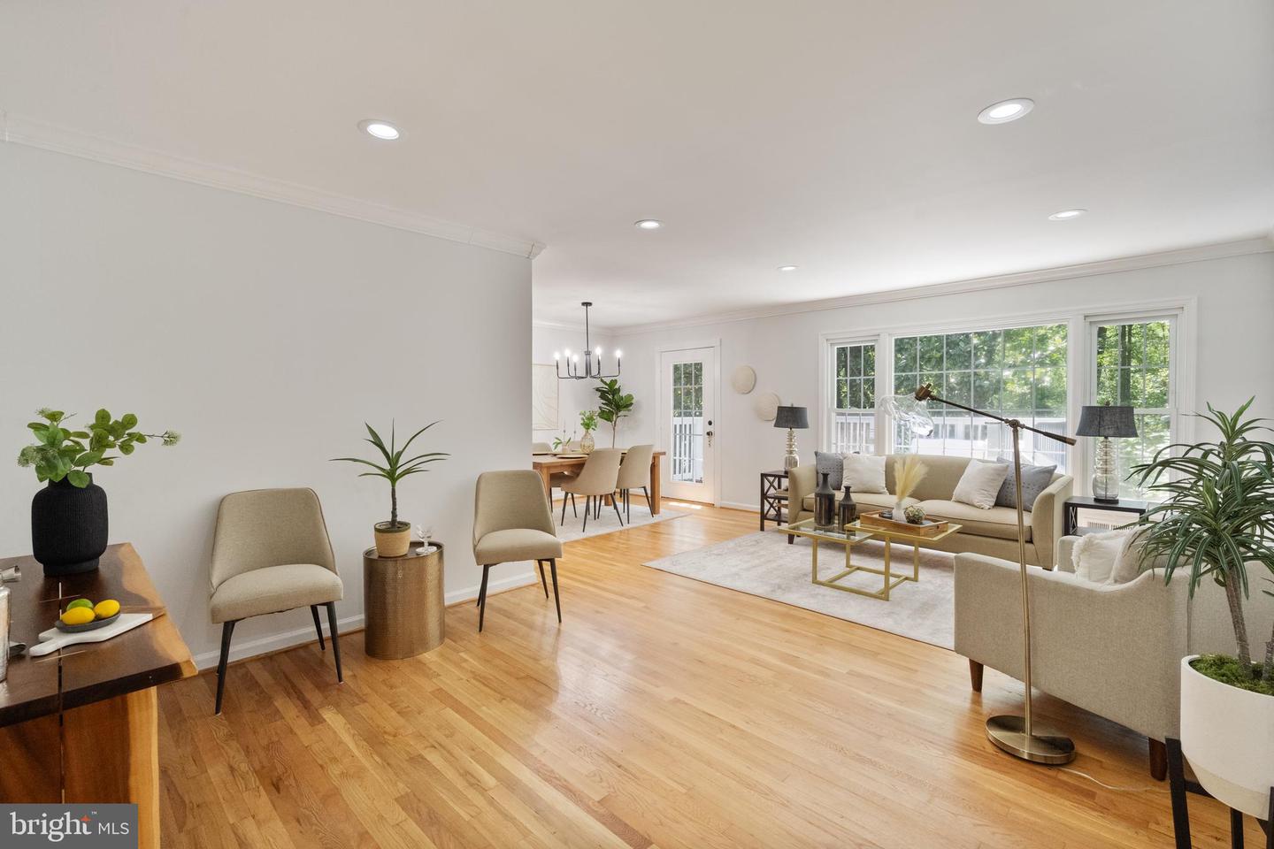6410 WYNGATE DR, SPRINGFIELD, Virginia 22152, 6 Bedrooms Bedrooms, 15 Rooms Rooms,3 BathroomsBathrooms,Residential,For sale,6410 WYNGATE DR,VAFX2259122 MLS # VAFX2259122