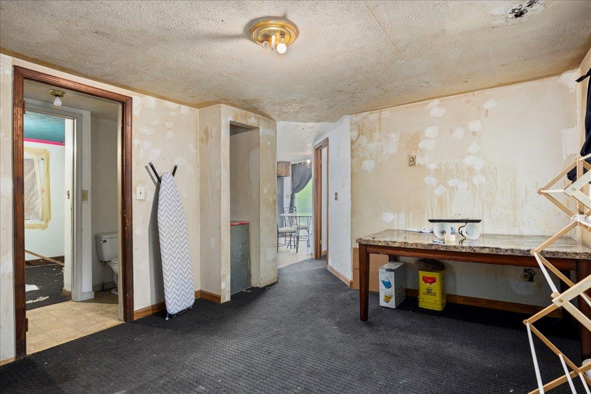 33 OLD GOOSE CREEK RD, STAUNTON, Virginia 24401, 2 Bedrooms Bedrooms, ,1 BathroomBathrooms,Residential,33 OLD GOOSE CREEK RD,667489 MLS # 667489