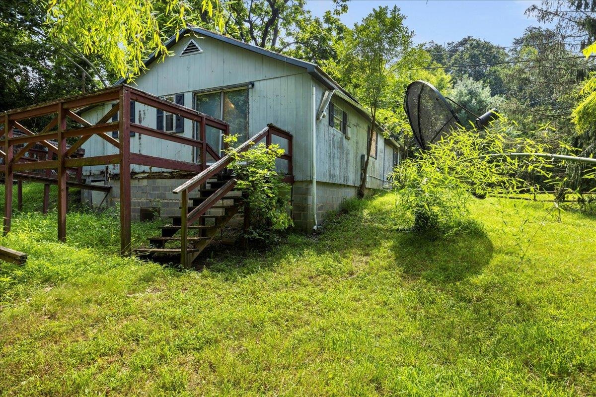 33 OLD GOOSE CREEK RD, STAUNTON, Virginia 24401, 2 Bedrooms Bedrooms, ,1 BathroomBathrooms,Residential,33 OLD GOOSE CREEK RD,667489 MLS # 667489