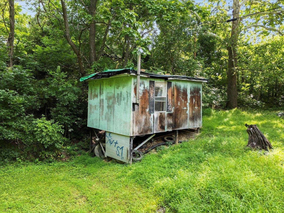 33 OLD GOOSE CREEK RD, STAUNTON, Virginia 24401, 2 Bedrooms Bedrooms, ,1 BathroomBathrooms,Residential,33 OLD GOOSE CREEK RD,667489 MLS # 667489