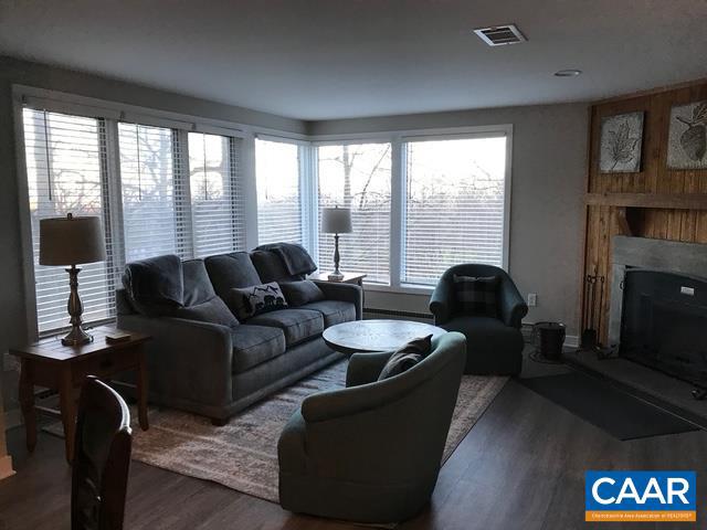 2132 FAIRWAY WOODS, ROSELAND, Virginia 22967, 2 Bedrooms Bedrooms, ,2 BathroomsBathrooms,Residential,For sale,2132 FAIRWAY WOODS,667406 MLS # 667406
