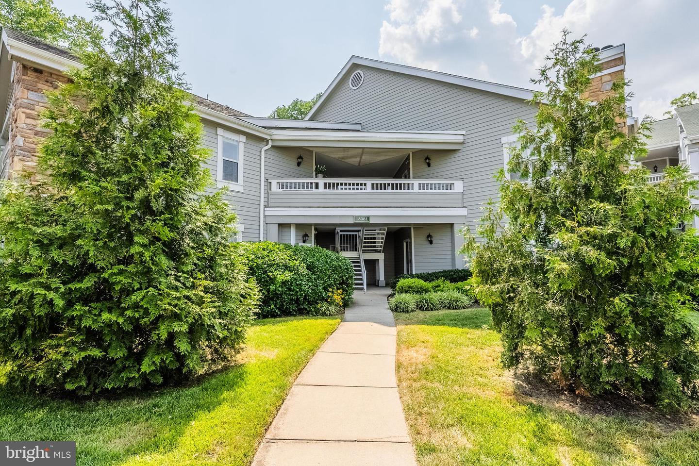 13081 AUTUMN WOODS WAY #203, FAIRFAX, Virginia 22033, 2 Bedrooms Bedrooms, ,2 BathroomsBathrooms,Residential,For sale,13081 AUTUMN WOODS WAY #203,VAFX2259118 MLS # VAFX2259118