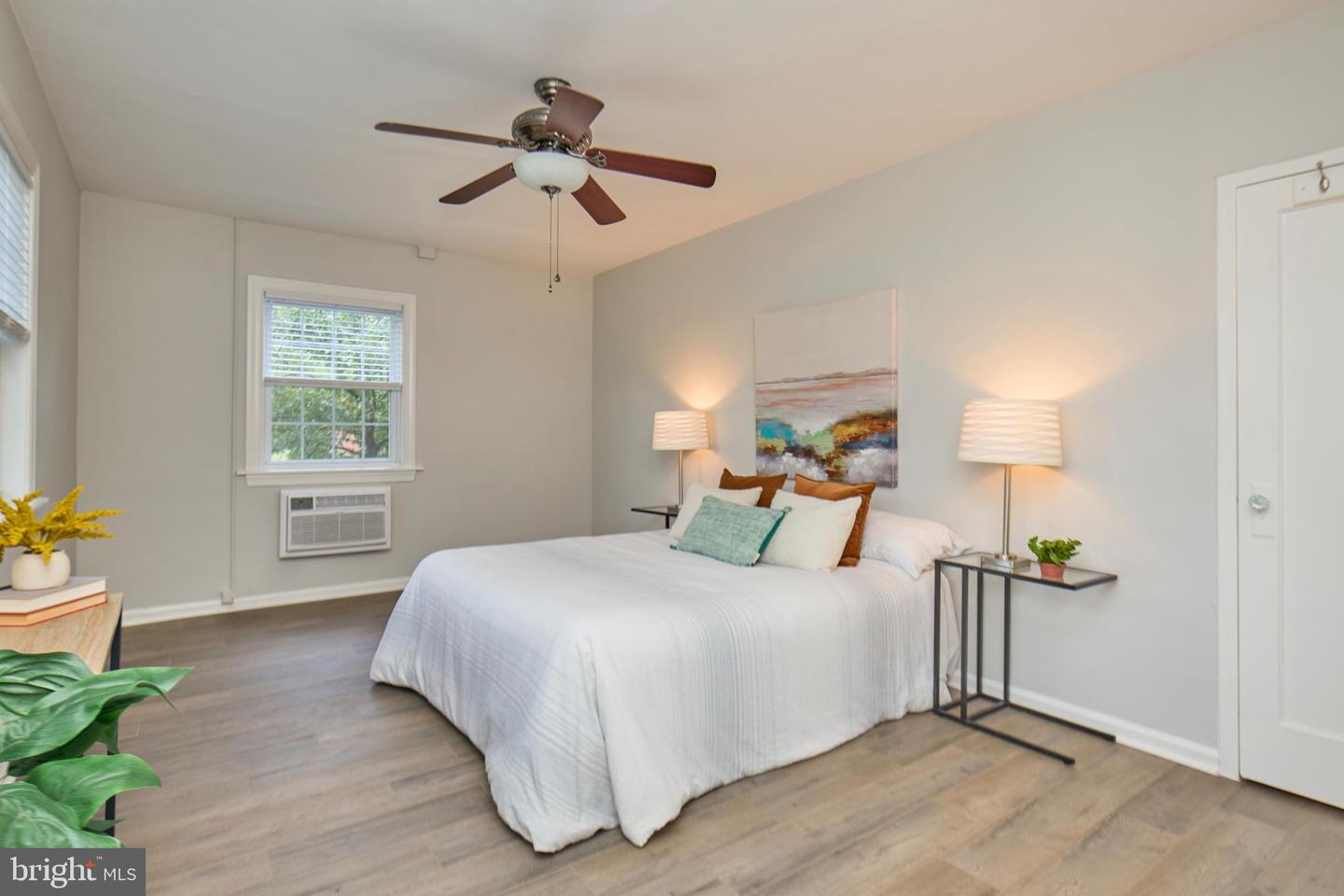 3111 VALLEY DR, ALEXANDRIA, Virginia 22302, 1 Bedroom Bedrooms, 5 Rooms Rooms,1 BathroomBathrooms,Residential,For sale,3111 VALLEY DR,VAAX2048174 MLS # VAAX2048174