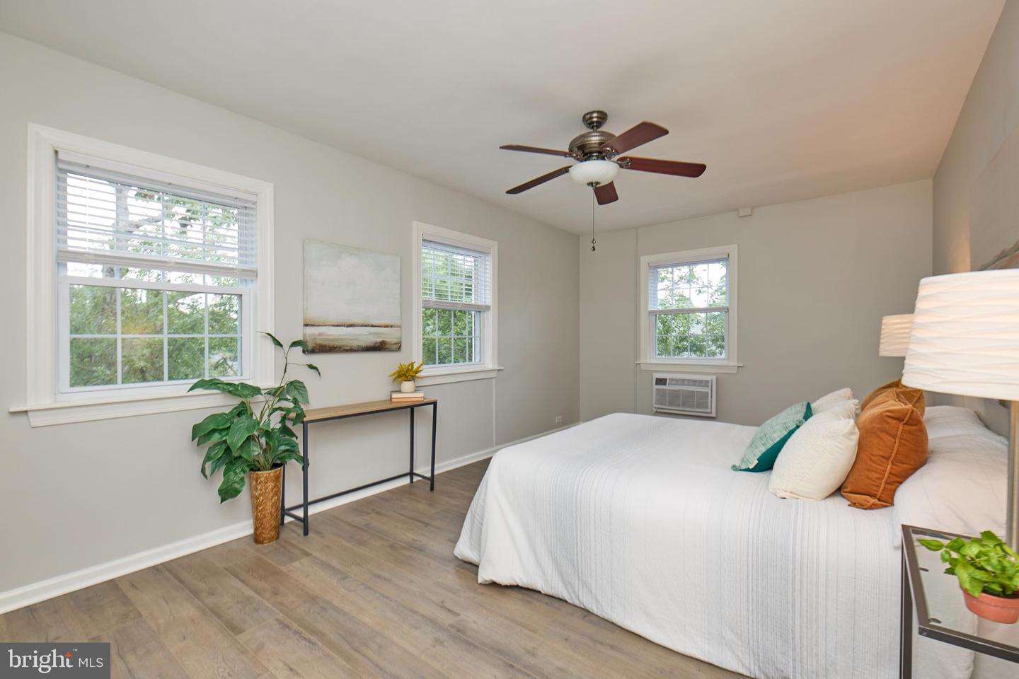 3111 VALLEY DR, ALEXANDRIA, Virginia 22302, 1 Bedroom Bedrooms, 5 Rooms Rooms,1 BathroomBathrooms,Residential,For sale,3111 VALLEY DR,VAAX2048174 MLS # VAAX2048174