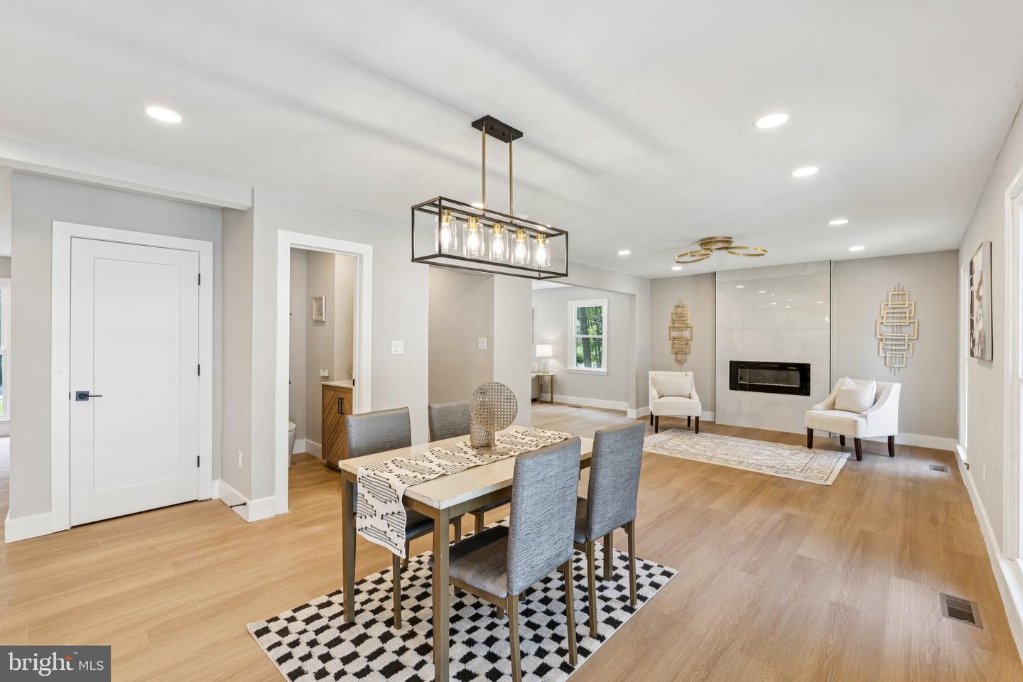3118 MILLER HEIGHTS RD, OAKTON, Virginia 22124, 5 Bedrooms Bedrooms, ,4 BathroomsBathrooms,Residential,For sale,3118 MILLER HEIGHTS RD,VAFX2259184 MLS # VAFX2259184