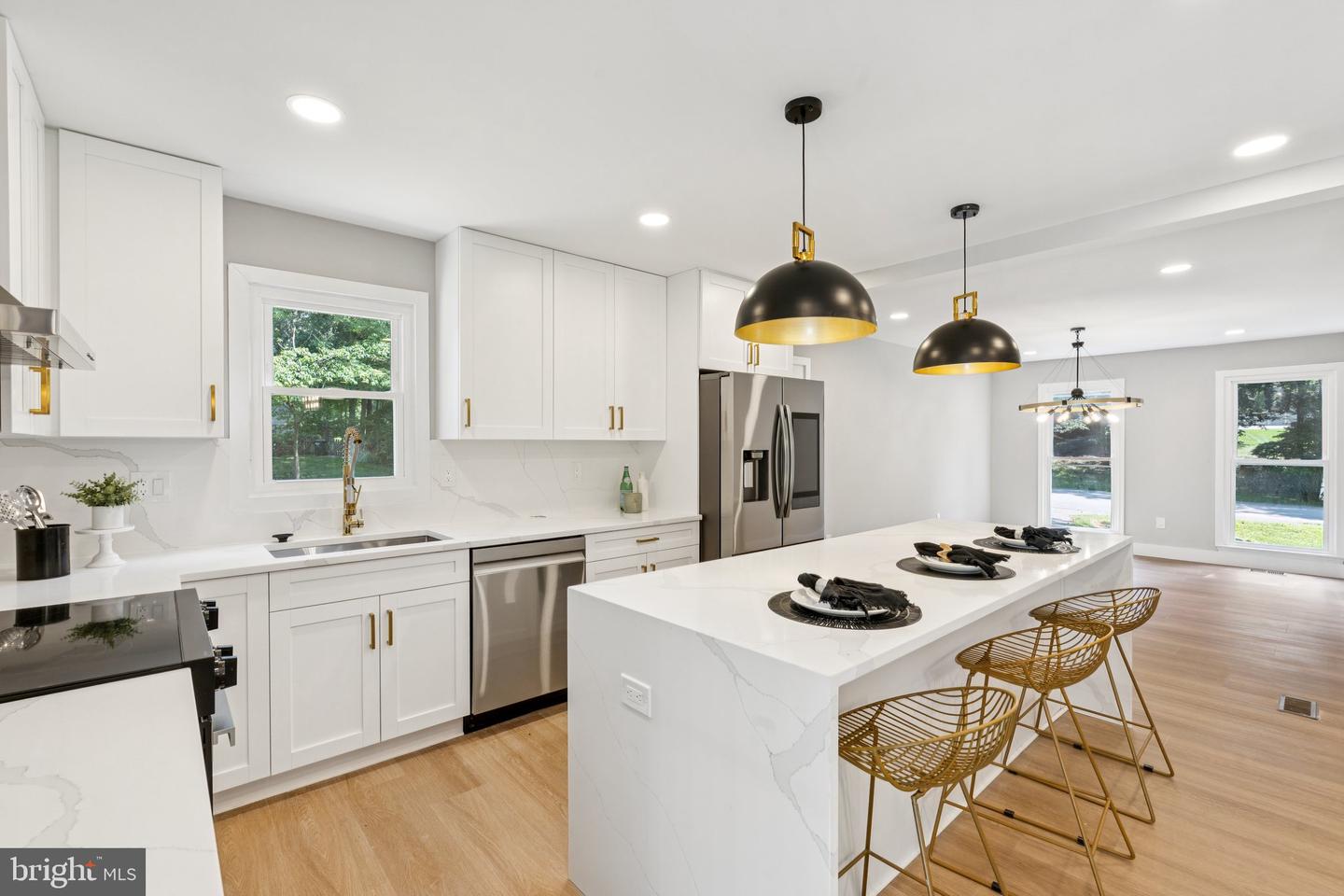 3118 MILLER HEIGHTS RD, OAKTON, Virginia 22124, 5 Bedrooms Bedrooms, ,4 BathroomsBathrooms,Residential,For sale,3118 MILLER HEIGHTS RD,VAFX2259184 MLS # VAFX2259184