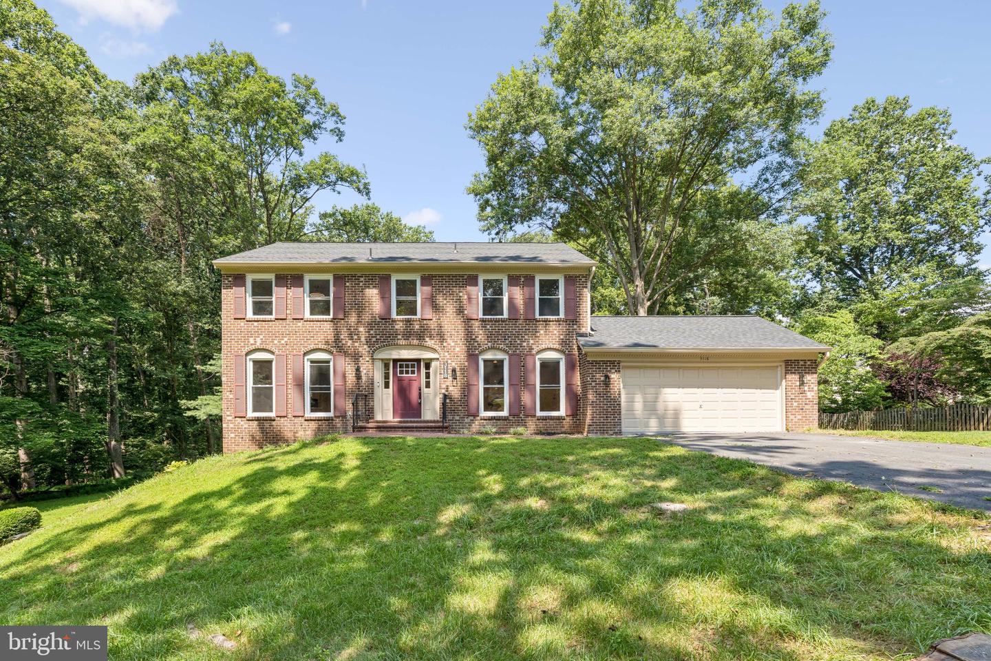 3118 MILLER HEIGHTS RD, OAKTON, Virginia 22124, 5 Bedrooms Bedrooms, ,4 BathroomsBathrooms,Residential,For sale,3118 MILLER HEIGHTS RD,VAFX2259184 MLS # VAFX2259184