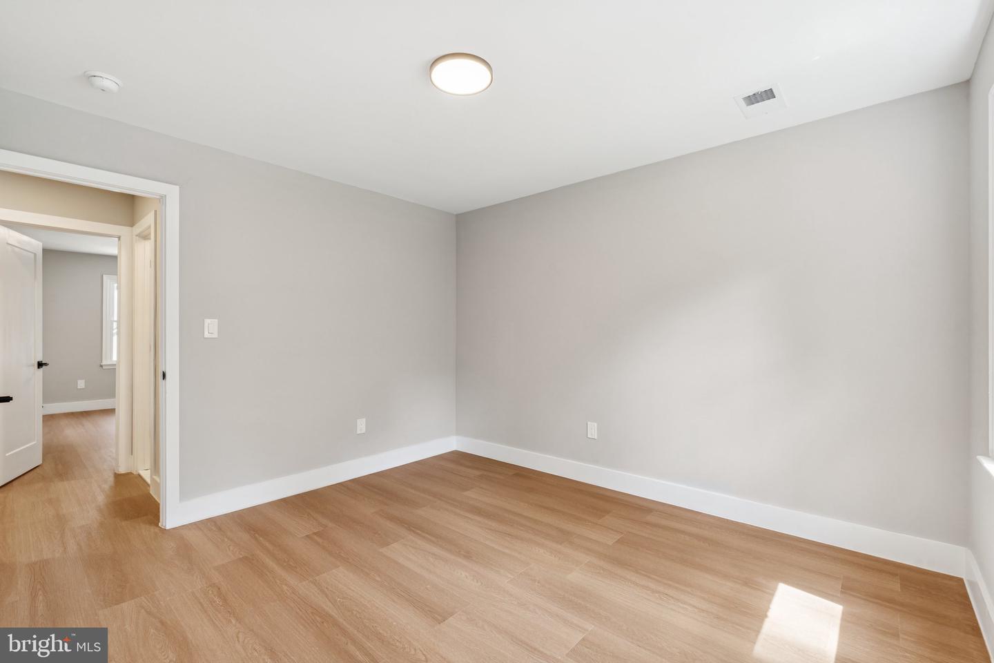 3118 MILLER HEIGHTS RD, OAKTON, Virginia 22124, 5 Bedrooms Bedrooms, ,4 BathroomsBathrooms,Residential,For sale,3118 MILLER HEIGHTS RD,VAFX2259184 MLS # VAFX2259184