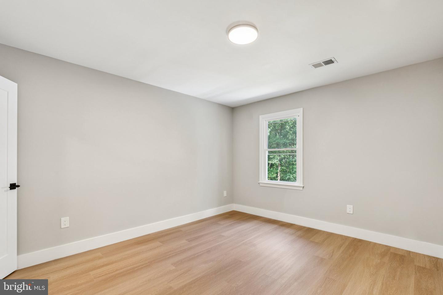 3118 MILLER HEIGHTS RD, OAKTON, Virginia 22124, 5 Bedrooms Bedrooms, ,4 BathroomsBathrooms,Residential,For sale,3118 MILLER HEIGHTS RD,VAFX2259184 MLS # VAFX2259184