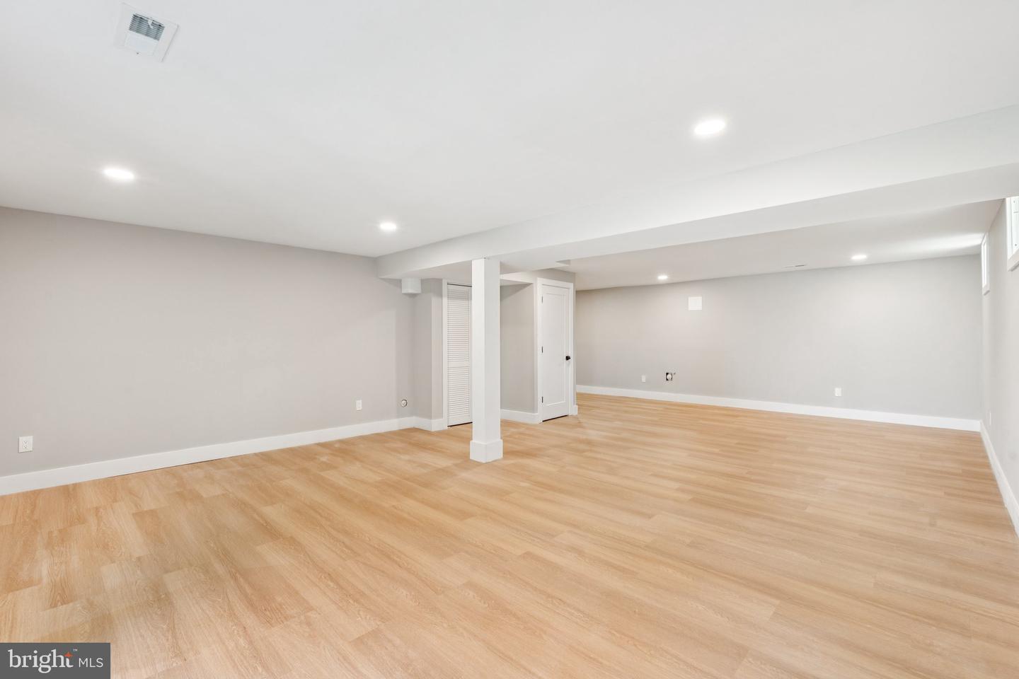 3118 MILLER HEIGHTS RD, OAKTON, Virginia 22124, 5 Bedrooms Bedrooms, ,4 BathroomsBathrooms,Residential,For sale,3118 MILLER HEIGHTS RD,VAFX2259184 MLS # VAFX2259184