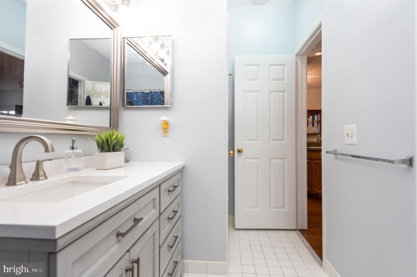 6011 ROSEBUD LN #101, CENTREVILLE, Virginia 20121, 1 Bedroom Bedrooms, ,1 BathroomBathrooms,Residential,For sale,6011 ROSEBUD LN #101,VAFX2259188 MLS # VAFX2259188