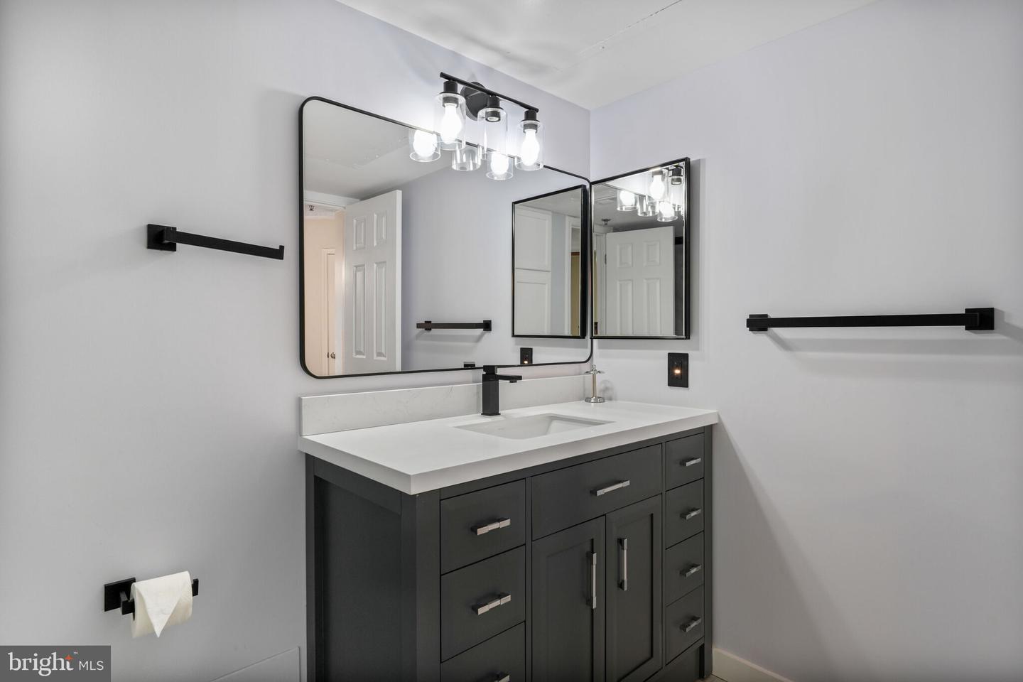 1524 LINCOLN WAY #406, MCLEAN, Virginia 22102, 1 Bedroom Bedrooms, ,1 BathroomBathrooms,Residential,For sale,1524 LINCOLN WAY #406,VAFX2259218 MLS # VAFX2259218