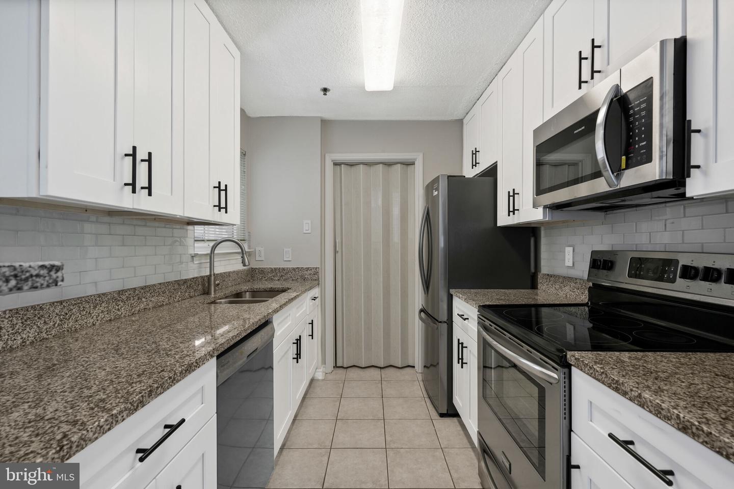 1524 LINCOLN WAY #406, MCLEAN, Virginia 22102, 1 Bedroom Bedrooms, ,1 BathroomBathrooms,Residential,For sale,1524 LINCOLN WAY #406,VAFX2259218 MLS # VAFX2259218