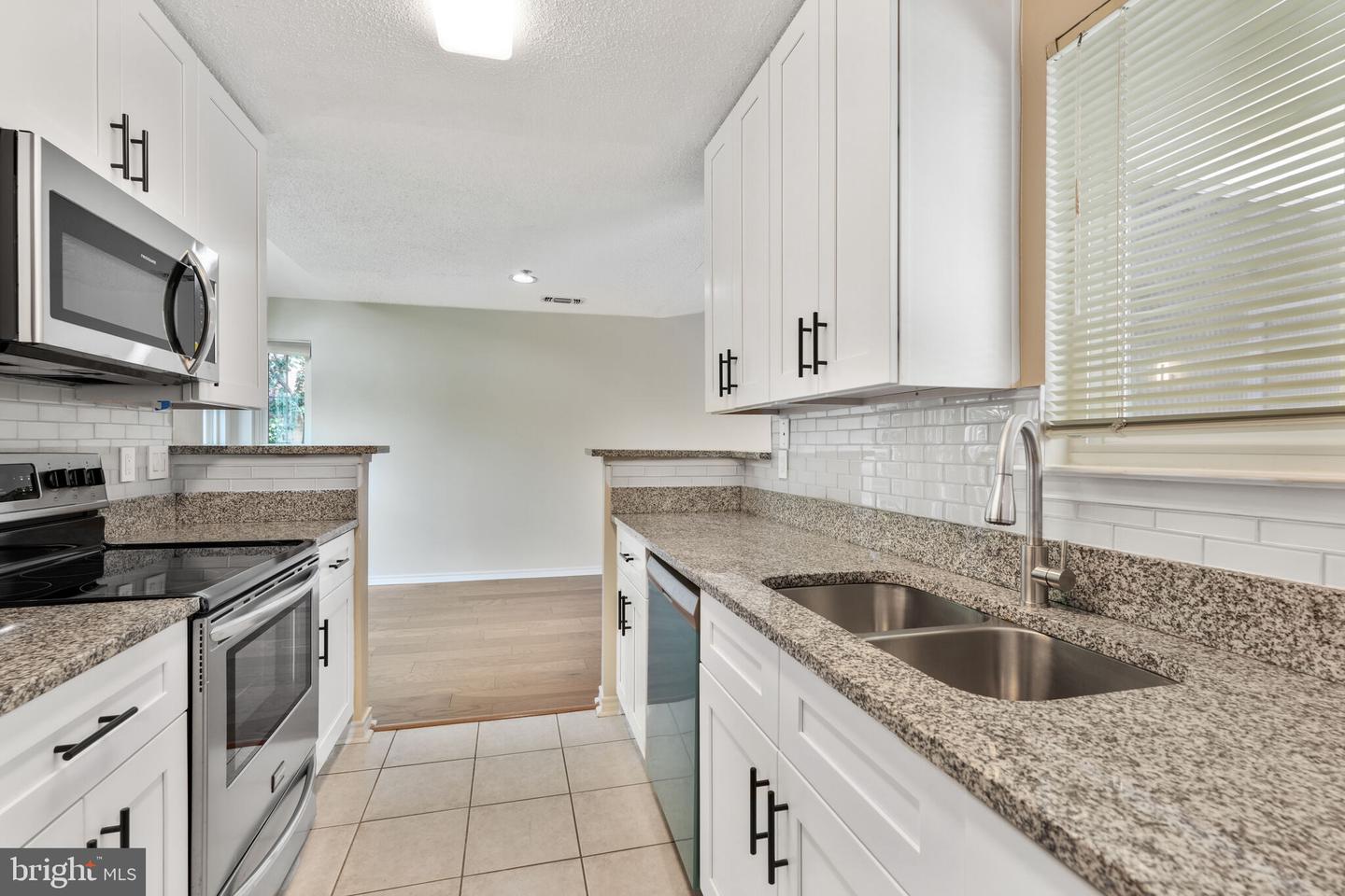 1524 LINCOLN WAY #406, MCLEAN, Virginia 22102, 1 Bedroom Bedrooms, ,1 BathroomBathrooms,Residential,For sale,1524 LINCOLN WAY #406,VAFX2259218 MLS # VAFX2259218