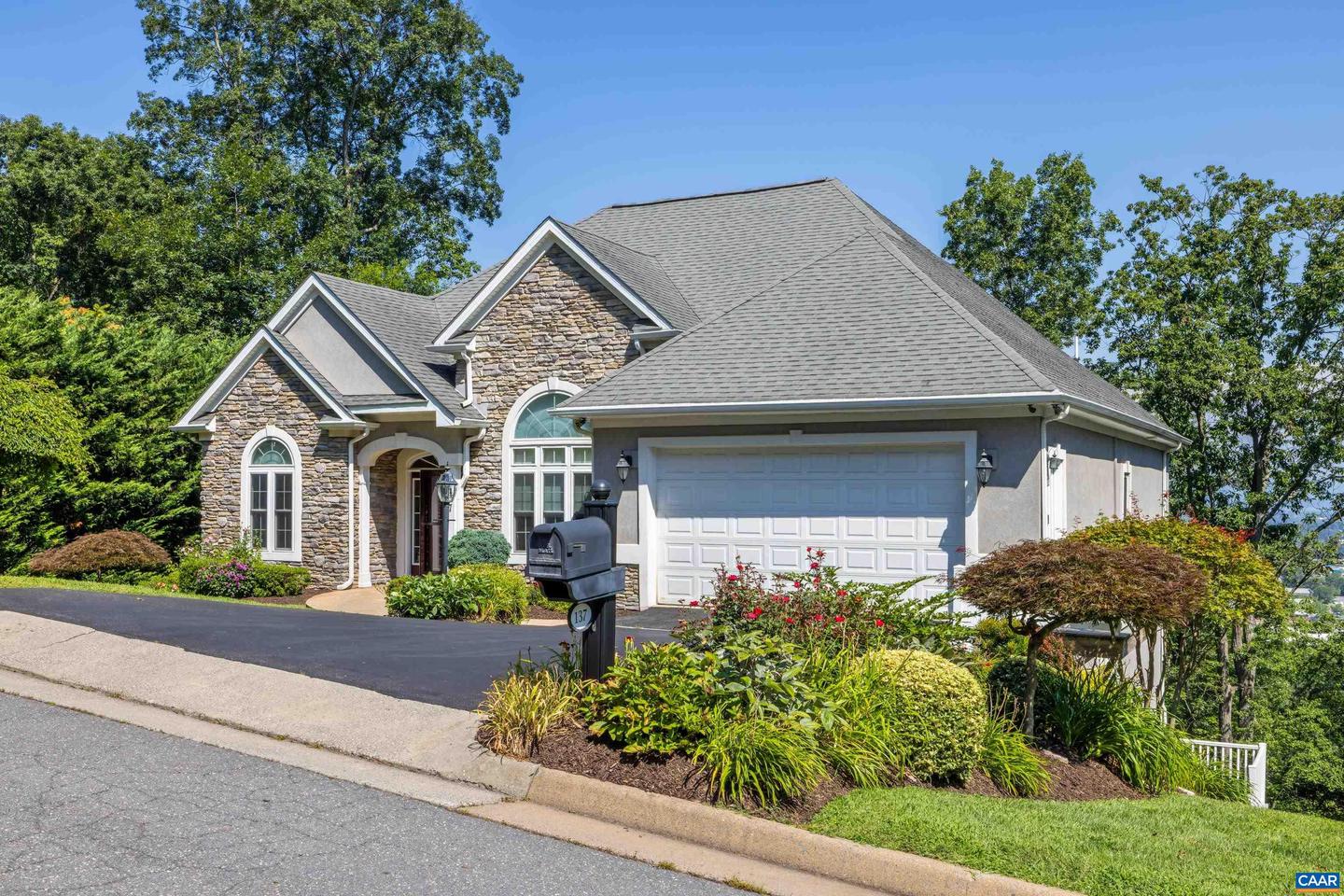 137 DIAMOND CT, HARRISONBURG, Virginia 22801, 7 Bedrooms Bedrooms, ,6 BathroomsBathrooms,Residential,For sale,137 DIAMOND CT,667435 MLS # 667435