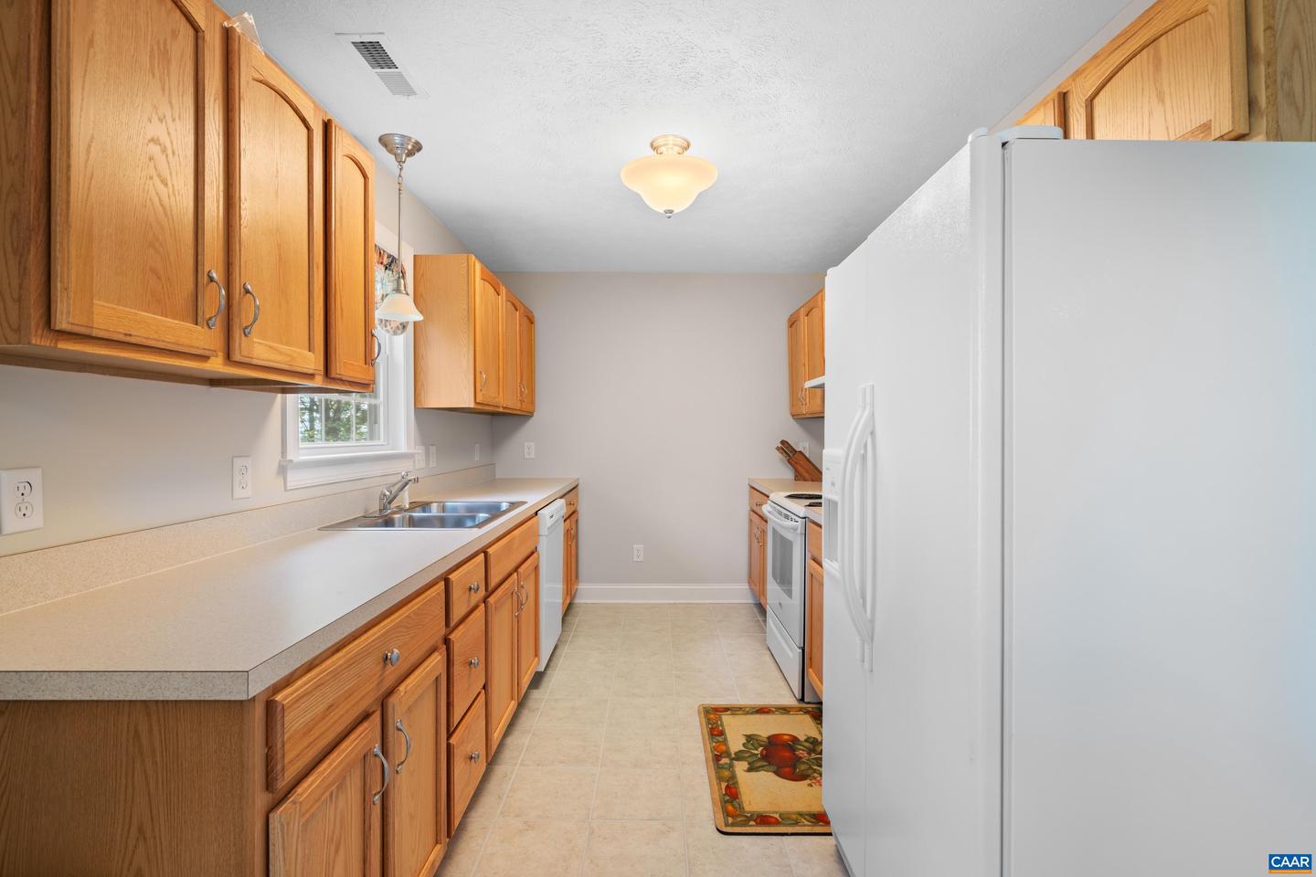137 DIAMOND CT, HARRISONBURG, Virginia 22801, 7 Bedrooms Bedrooms, ,6 BathroomsBathrooms,Residential,For sale,137 DIAMOND CT,667435 MLS # 667435