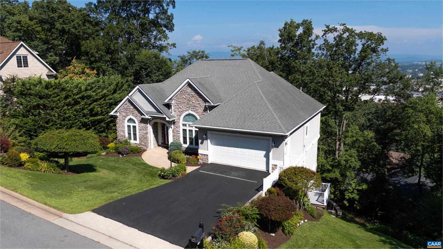 137 DIAMOND CT, HARRISONBURG, Virginia 22801, 7 Bedrooms Bedrooms, ,6 BathroomsBathrooms,Residential,For sale,137 DIAMOND CT,667435 MLS # 667435