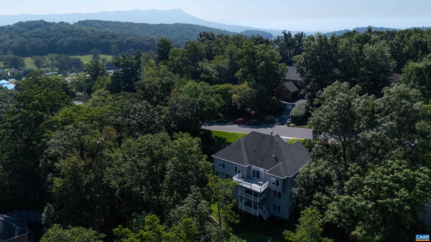 137 DIAMOND CT, HARRISONBURG, Virginia 22801, 7 Bedrooms Bedrooms, ,6 BathroomsBathrooms,Residential,For sale,137 DIAMOND CT,667435 MLS # 667435