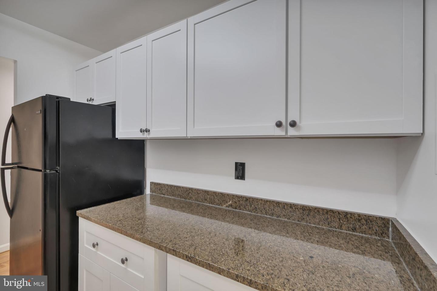 17 CANTERBURY SQ #103, ALEXANDRIA, Virginia 22304, 1 Bedroom Bedrooms, ,1 BathroomBathrooms,Residential,For sale,17 CANTERBURY SQ #103,VAAX2048168 MLS # VAAX2048168