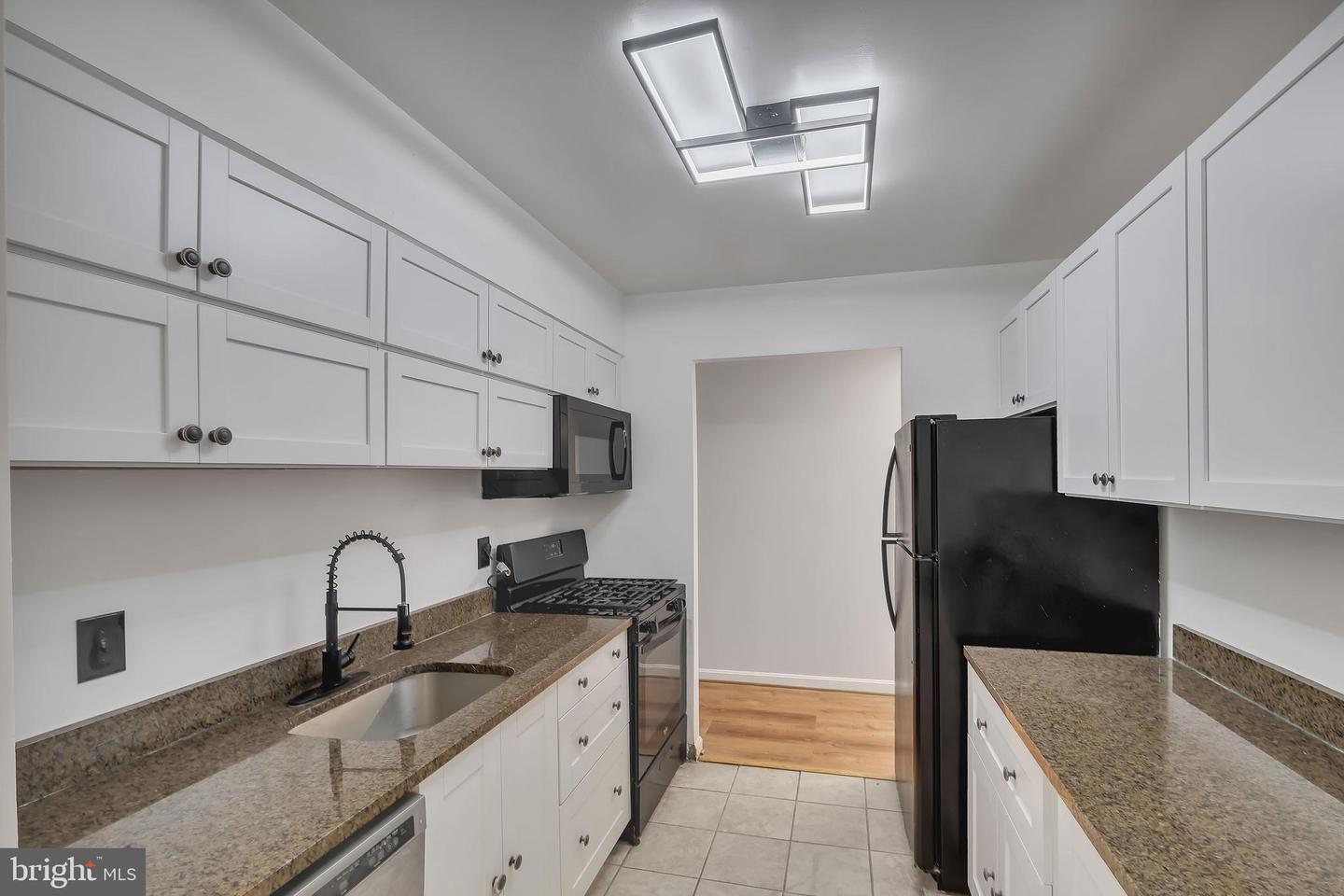 17 CANTERBURY SQ #103, ALEXANDRIA, Virginia 22304, 1 Bedroom Bedrooms, ,1 BathroomBathrooms,Residential,For sale,17 CANTERBURY SQ #103,VAAX2048168 MLS # VAAX2048168