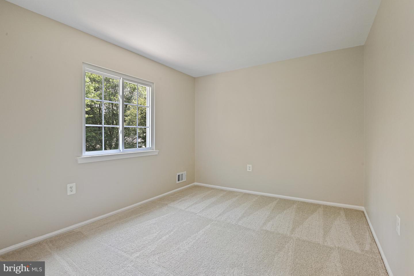9060 BROOK FORD RD, BURKE, Virginia 22015, 5 Bedrooms Bedrooms, ,3 BathroomsBathrooms,Residential,For sale,9060 BROOK FORD RD,VAFX2259128 MLS # VAFX2259128