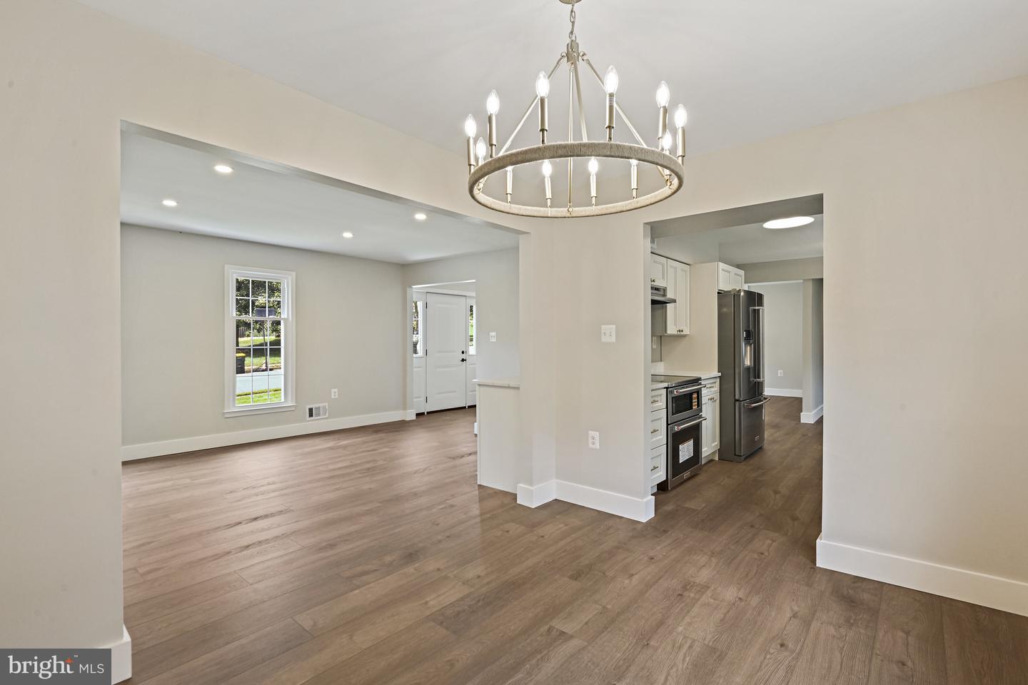 9060 BROOK FORD RD, BURKE, Virginia 22015, 5 Bedrooms Bedrooms, ,3 BathroomsBathrooms,Residential,For sale,9060 BROOK FORD RD,VAFX2259128 MLS # VAFX2259128