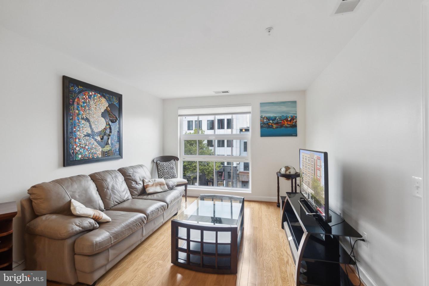 1115 H ST NE #302, WASHINGTON, District Of Columbia 20002, 1 Bedroom Bedrooms, ,1 BathroomBathrooms,Residential,For sale,1115 H ST NE #302,DCDC2213448 MLS # DCDC2213448