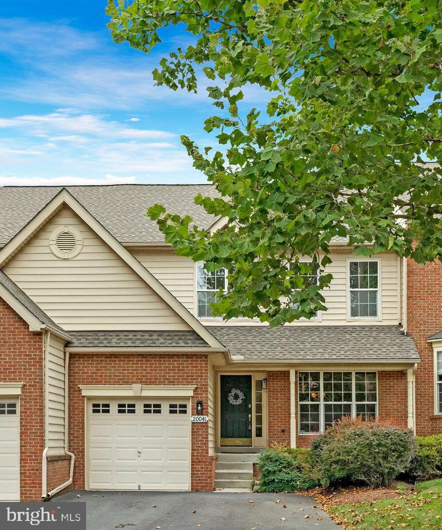 20041 PRESIDENTS CUP TER, ASHBURN, Virginia 20147, 3 Bedrooms Bedrooms, ,2 BathroomsBathrooms,Residential,For sale,20041 PRESIDENTS CUP TER,VALO2103786 MLS # VALO2103786
