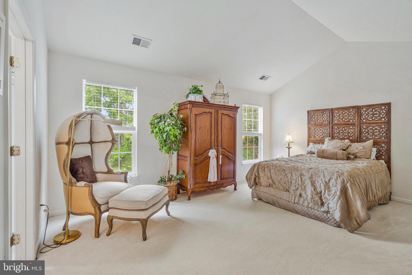 20041 PRESIDENTS CUP TER, ASHBURN, Virginia 20147, 3 Bedrooms Bedrooms, ,2 BathroomsBathrooms,Residential,For sale,20041 PRESIDENTS CUP TER,VALO2103786 MLS # VALO2103786