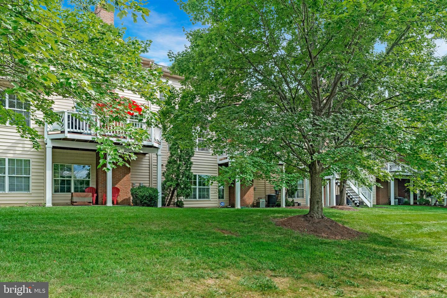 20041 PRESIDENTS CUP TER, ASHBURN, Virginia 20147, 3 Bedrooms Bedrooms, ,2 BathroomsBathrooms,Residential,For sale,20041 PRESIDENTS CUP TER,VALO2103786 MLS # VALO2103786