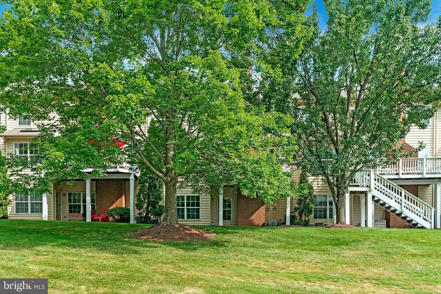 20041 PRESIDENTS CUP TER, ASHBURN, Virginia 20147, 3 Bedrooms Bedrooms, ,2 BathroomsBathrooms,Residential,For sale,20041 PRESIDENTS CUP TER,VALO2103786 MLS # VALO2103786