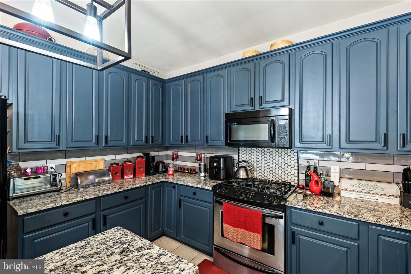 3025 SASSAFRAS TREE CT, DUMFRIES, Virginia 22026, 5 Bedrooms Bedrooms, ,3 BathroomsBathrooms,Residential,For sale,3025 SASSAFRAS TREE CT,VAPW2100668 MLS # VAPW2100668