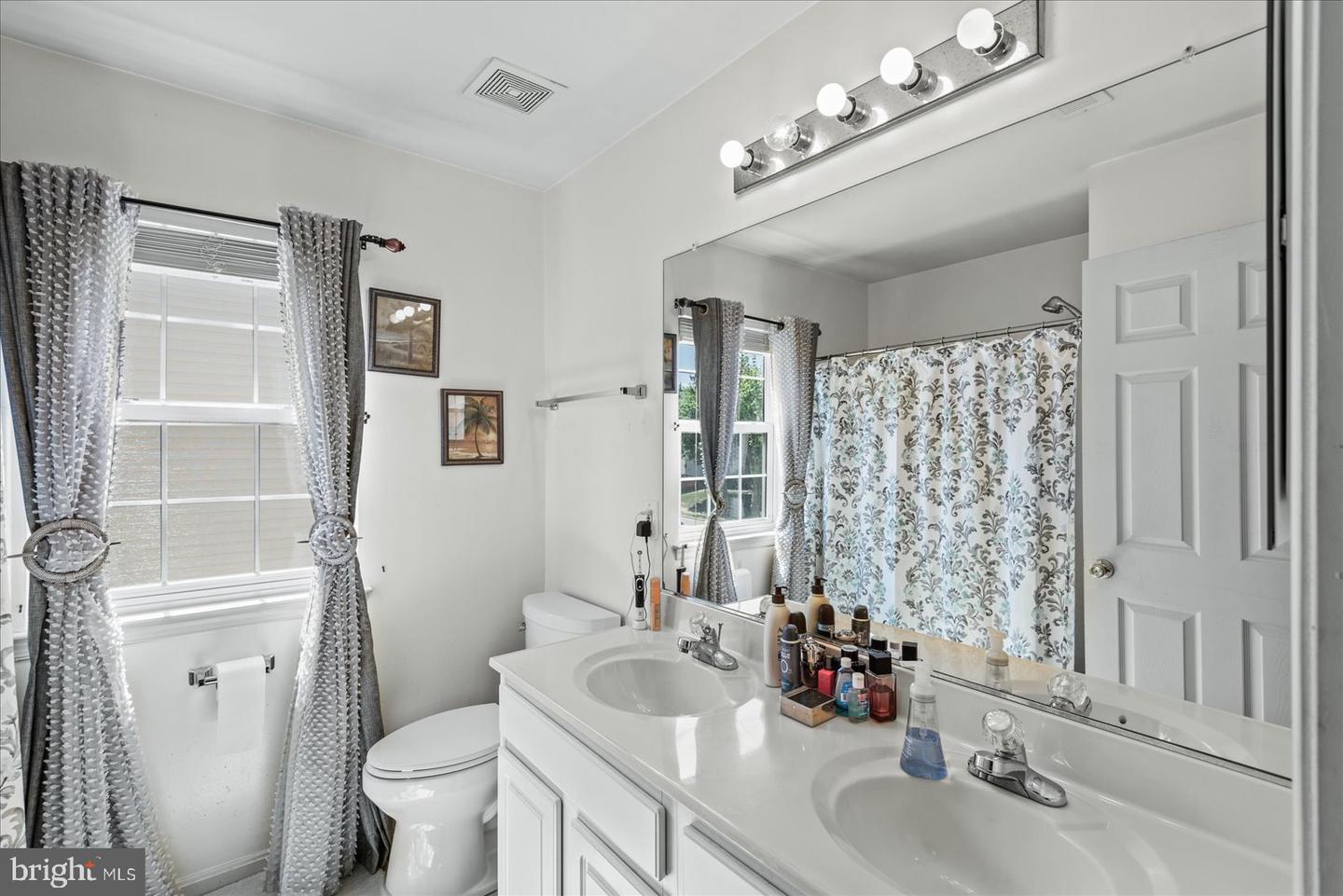 3025 SASSAFRAS TREE CT, DUMFRIES, Virginia 22026, 5 Bedrooms Bedrooms, ,3 BathroomsBathrooms,Residential,For sale,3025 SASSAFRAS TREE CT,VAPW2100668 MLS # VAPW2100668