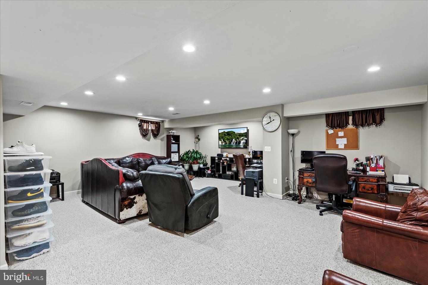 3025 SASSAFRAS TREE CT, DUMFRIES, Virginia 22026, 5 Bedrooms Bedrooms, ,3 BathroomsBathrooms,Residential,For sale,3025 SASSAFRAS TREE CT,VAPW2100668 MLS # VAPW2100668