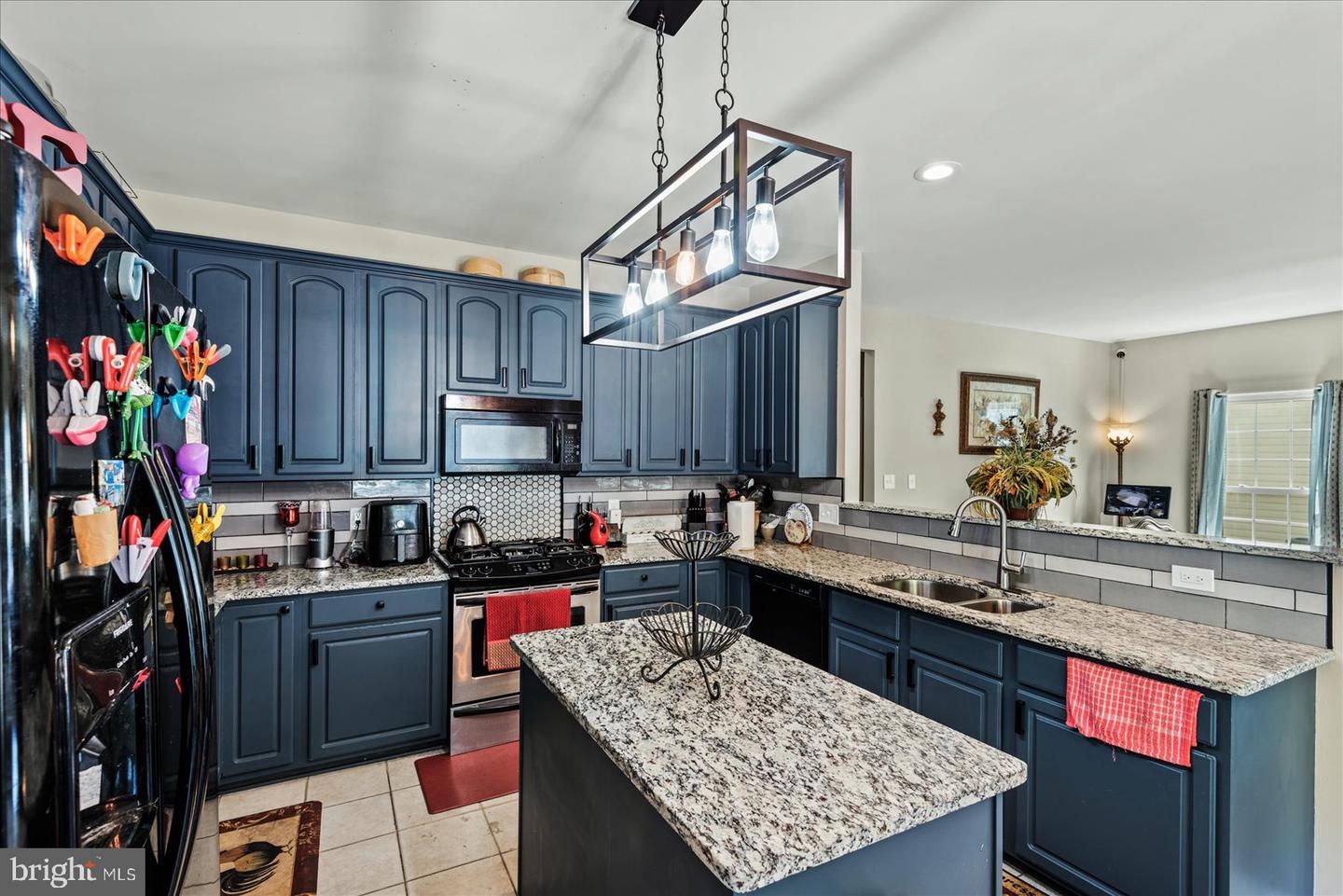 3025 SASSAFRAS TREE CT, DUMFRIES, Virginia 22026, 5 Bedrooms Bedrooms, ,3 BathroomsBathrooms,Residential,For sale,3025 SASSAFRAS TREE CT,VAPW2100668 MLS # VAPW2100668