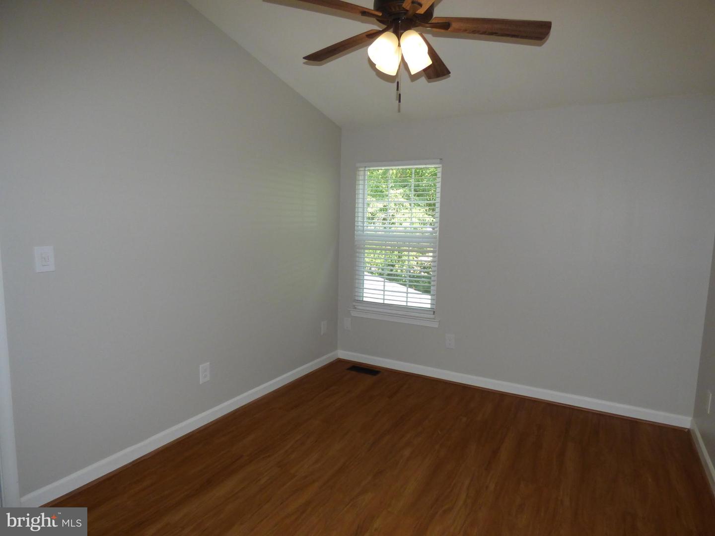 6123 ROCKY WAY CT, CENTREVILLE, Virginia 20120, 3 Bedrooms Bedrooms, ,2 BathroomsBathrooms,Residential,For sale,6123 ROCKY WAY CT,VAFX2259166 MLS # VAFX2259166
