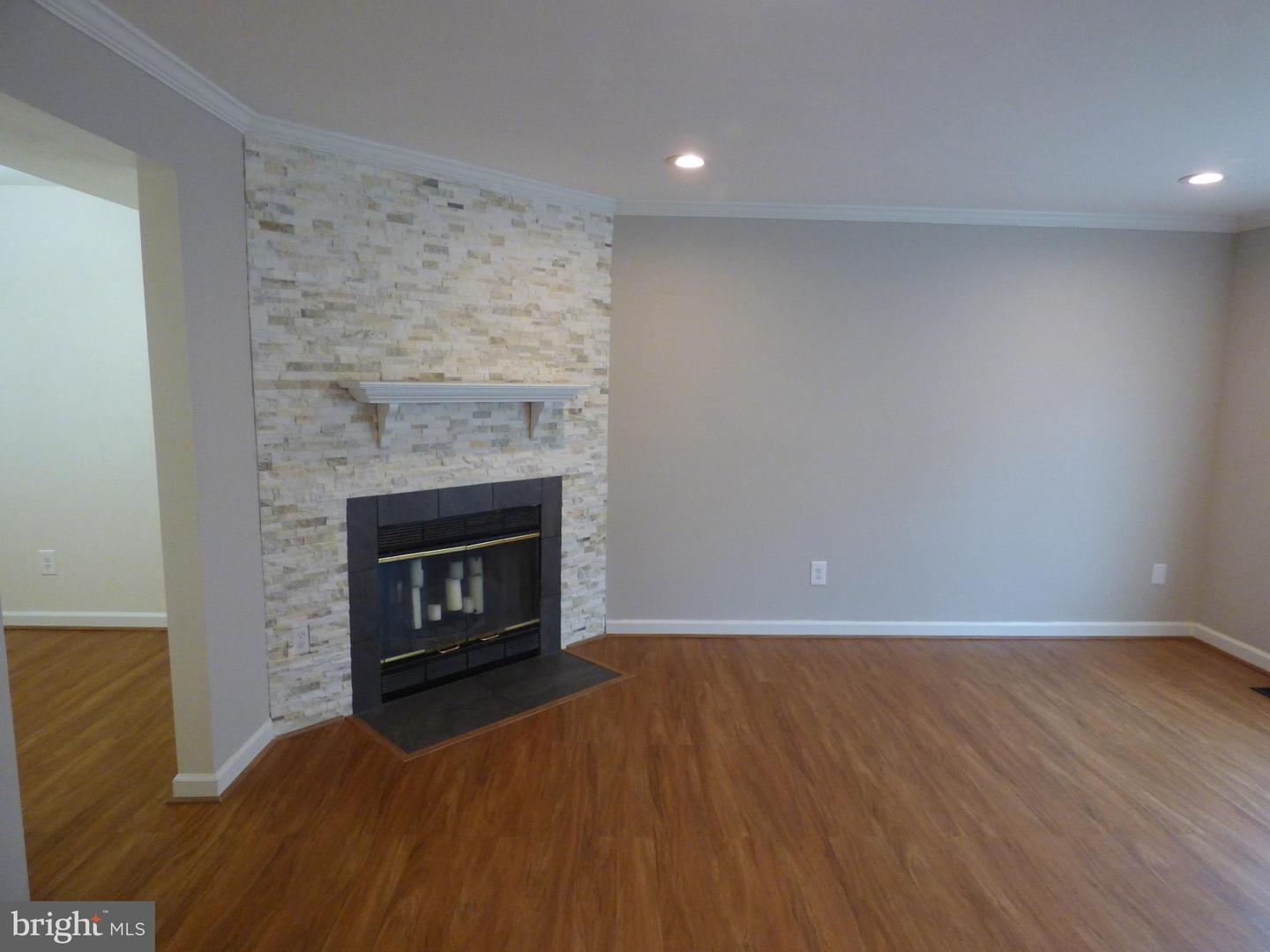 6123 ROCKY WAY CT, CENTREVILLE, Virginia 20120, 3 Bedrooms Bedrooms, ,2 BathroomsBathrooms,Residential,For sale,6123 ROCKY WAY CT,VAFX2259166 MLS # VAFX2259166