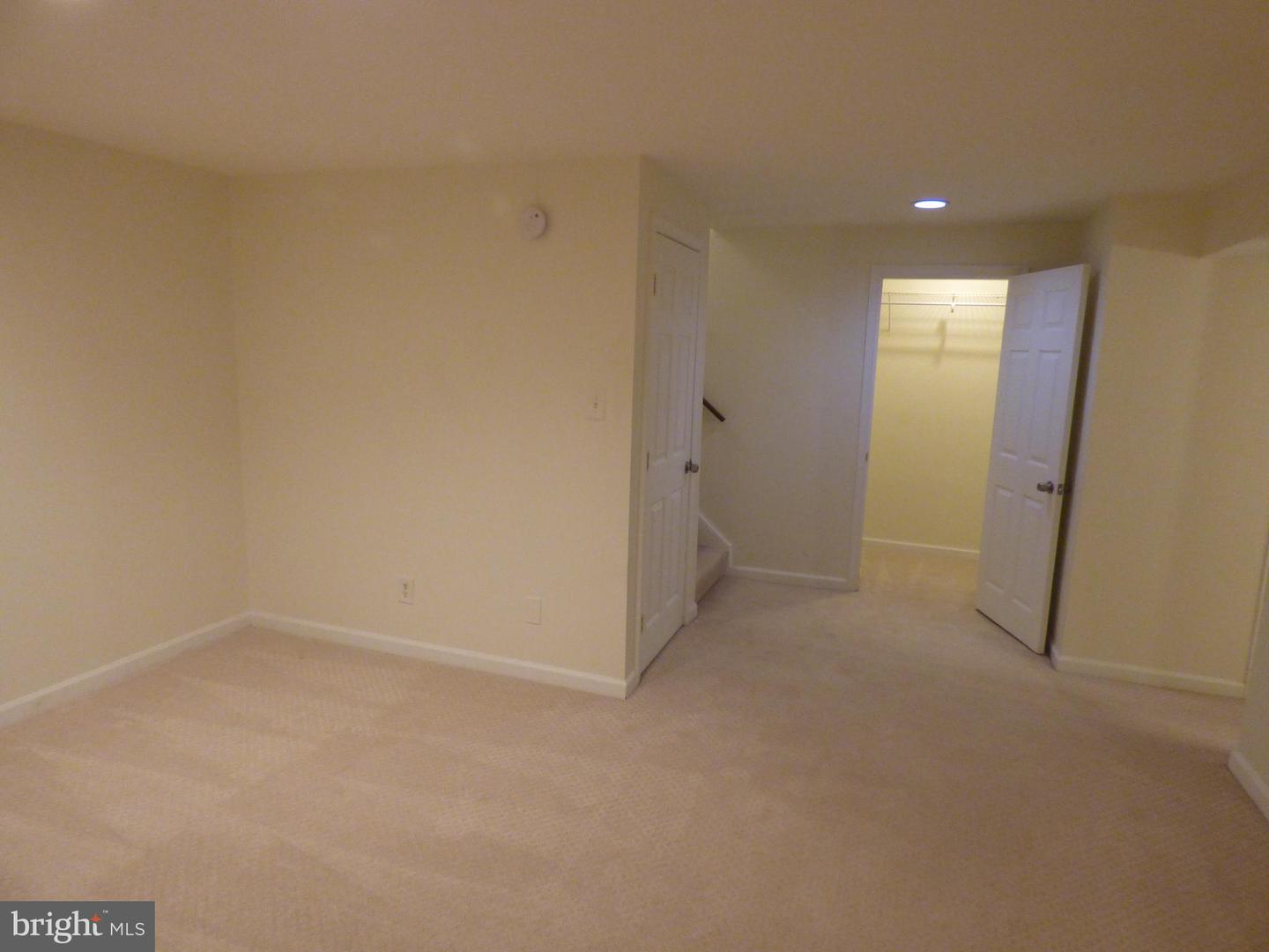 6123 ROCKY WAY CT, CENTREVILLE, Virginia 20120, 3 Bedrooms Bedrooms, ,2 BathroomsBathrooms,Residential,For sale,6123 ROCKY WAY CT,VAFX2259166 MLS # VAFX2259166