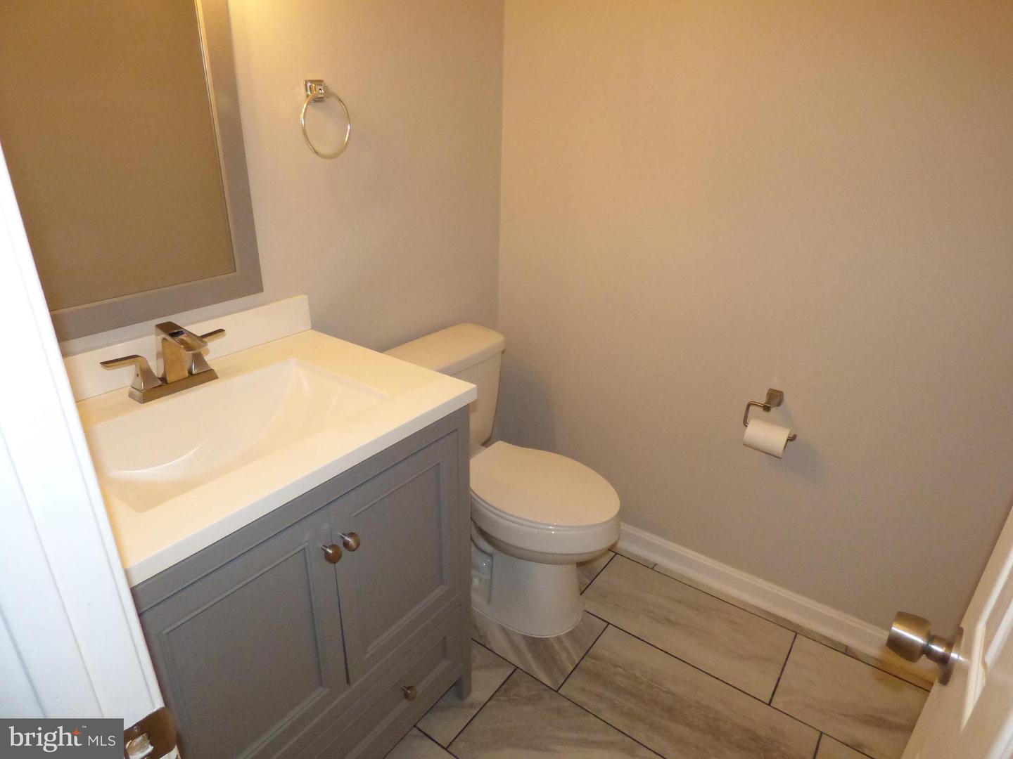6123 ROCKY WAY CT, CENTREVILLE, Virginia 20120, 3 Bedrooms Bedrooms, ,2 BathroomsBathrooms,Residential,For sale,6123 ROCKY WAY CT,VAFX2259166 MLS # VAFX2259166