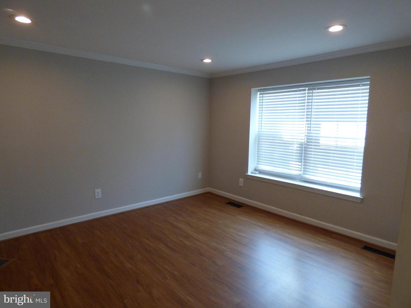 6123 ROCKY WAY CT, CENTREVILLE, Virginia 20120, 3 Bedrooms Bedrooms, ,2 BathroomsBathrooms,Residential,For sale,6123 ROCKY WAY CT,VAFX2259166 MLS # VAFX2259166
